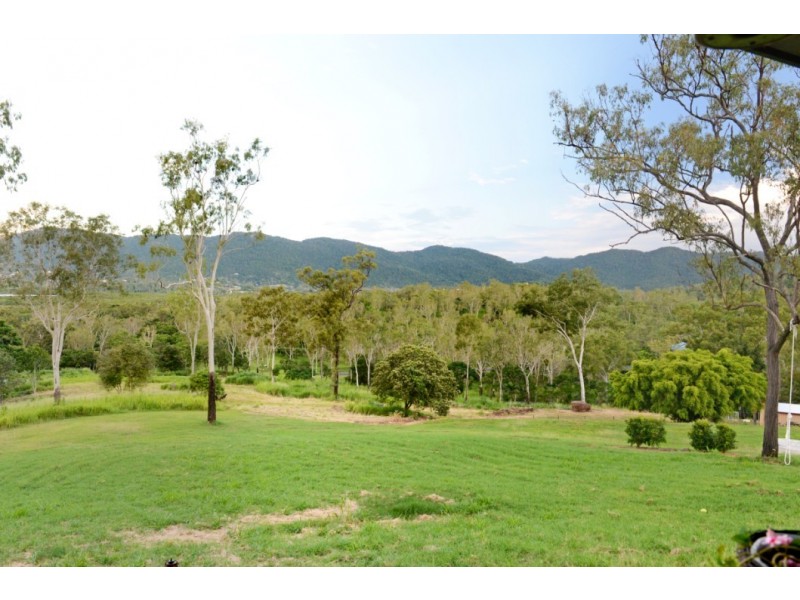 256 Paluma Road, Cannonvale QLD 4802