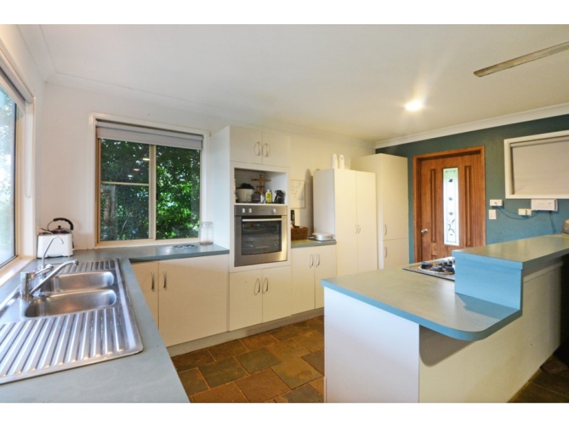 256 Paluma Road, Cannonvale QLD 4802