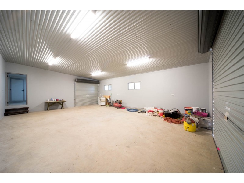 8 Raddle Court, Cannonvale QLD 4802