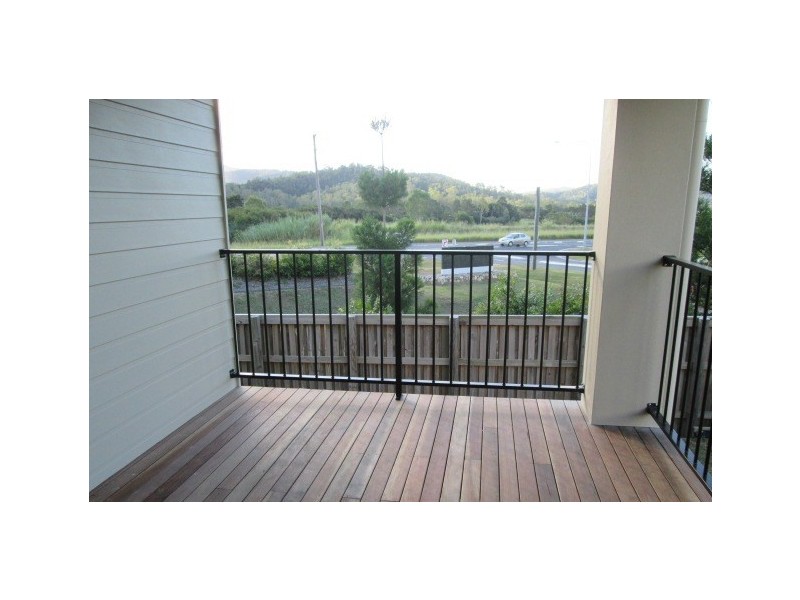 4 Bowline Lane, Cannonvale QLD 4802