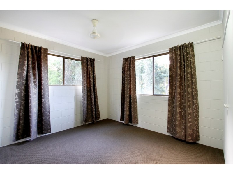 65 Jasinique Drive, Flametree QLD 4802