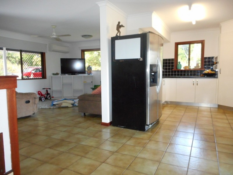 65 Jasinique Drive, Flametree QLD 4802
