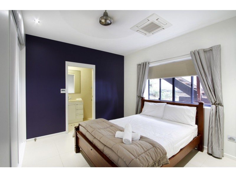 2 Jessies Way, Cannonvale QLD 4802