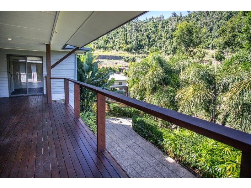 45 Eshelby Drive, Cannonvale QLD 4802