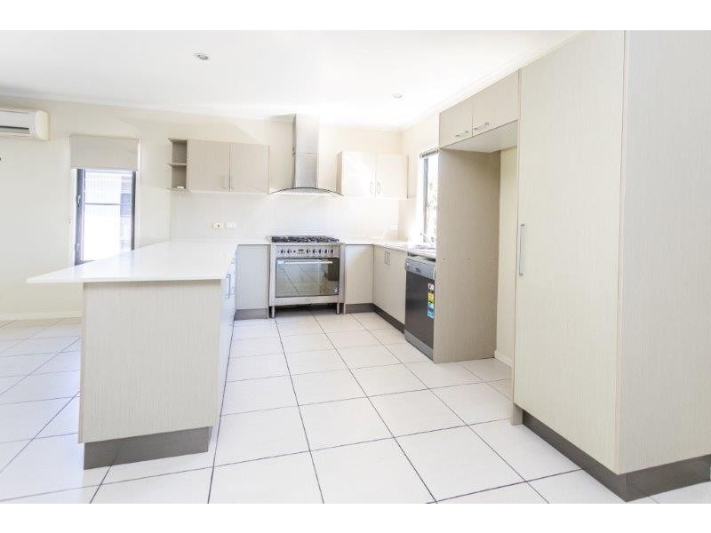 45 Eshelby Drive, Cannonvale QLD 4802