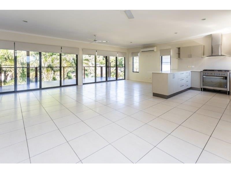 45 Eshelby Drive, Cannonvale QLD 4802