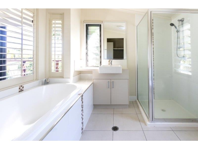 45 Eshelby Drive, Cannonvale QLD 4802