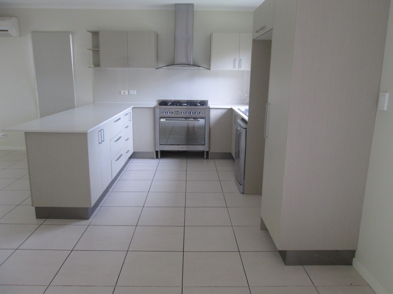 45 Eshelby Drive, Cannonvale QLD 4802