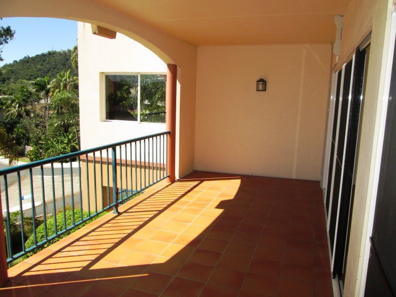 5/20 Island Drive, Cannonvale QLD 4802