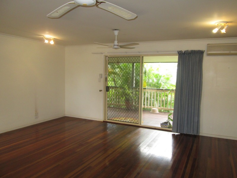 18 Macarthur Drive, Cannonvale QLD 4802