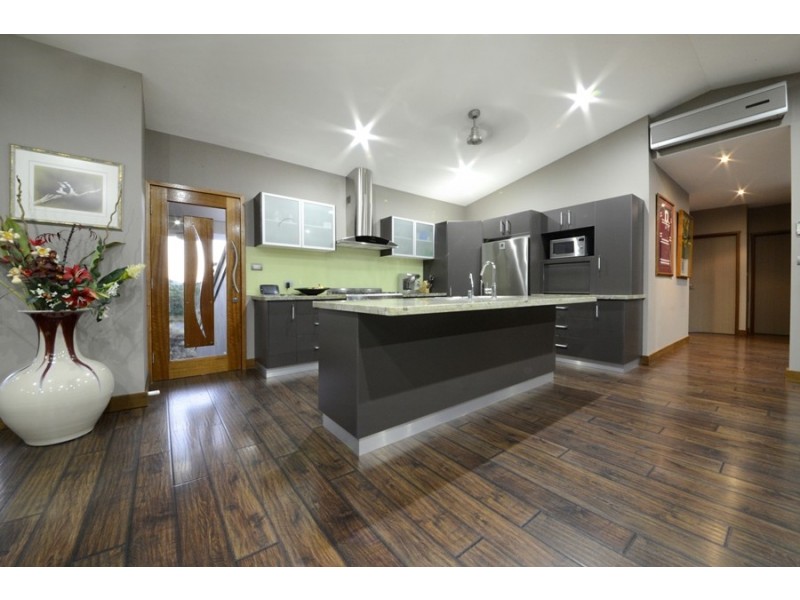 25 Kookaburra Drive, Cannon Valley QLD 4800