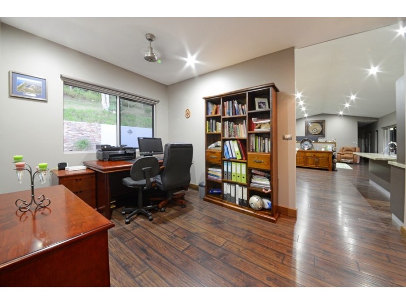 25 Kookaburra Drive, Cannon Valley QLD 4800