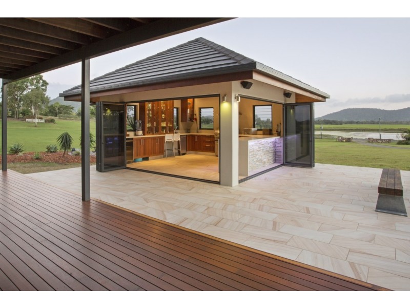 104 Windemere Drive, Strathdickie QLD 4800