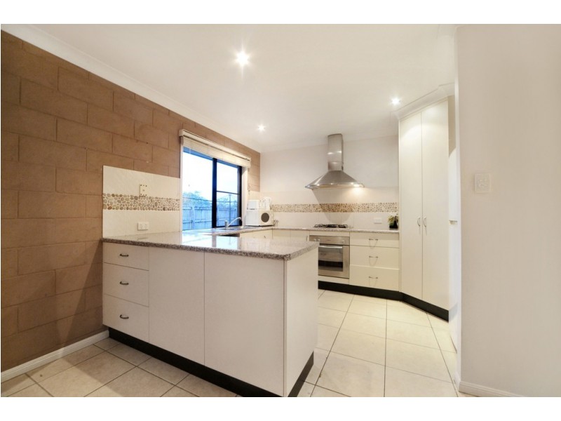 3 Shelley Close, Cannonvale QLD 4802