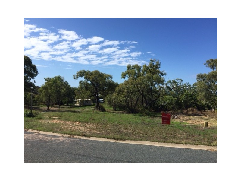 11 Rattray Avenue, Hideaway Bay QLD 4800