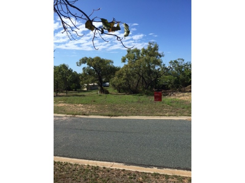 11 Rattray Avenue, Hideaway Bay QLD 4800