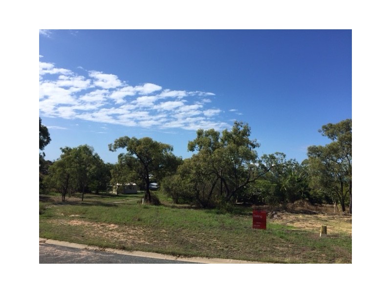11 Rattray Avenue, Hideaway Bay QLD 4800