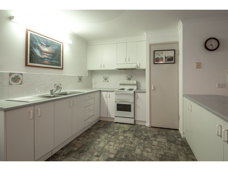 23 Erromango Drive, Jubilee Pocket QLD 4802