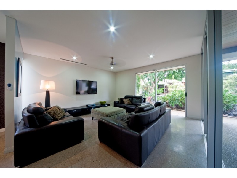 80 Galbraith Park Drive, Cannonvale QLD 4802