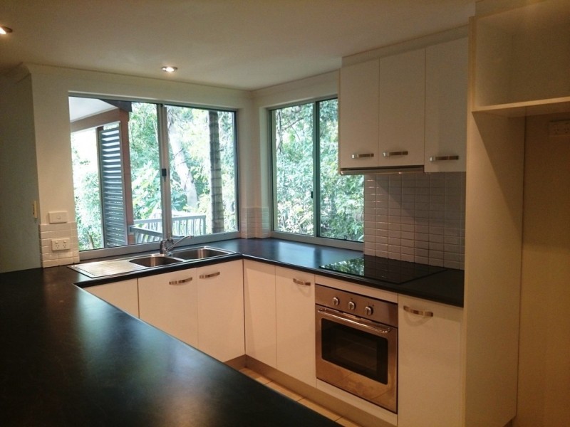 6/36 Waterson Way, Airlie Beach QLD 4802