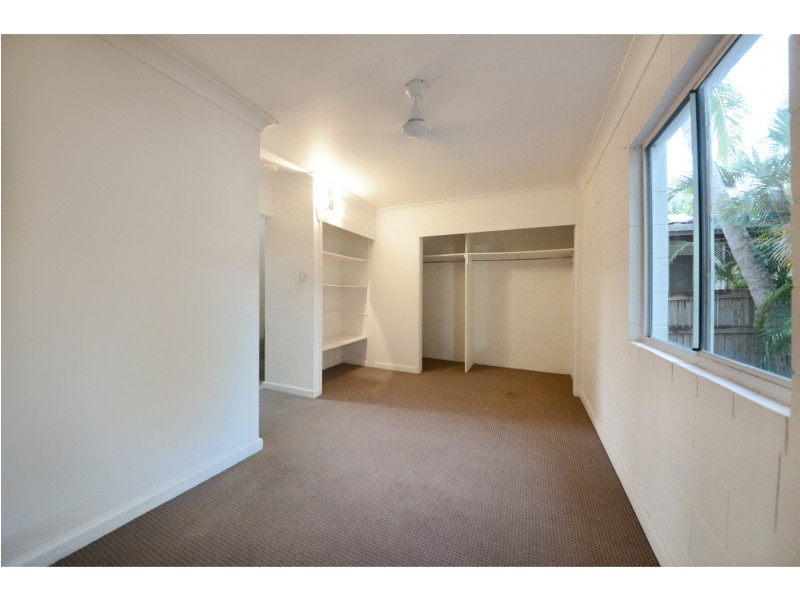 16 Iluka Street, Cannonvale QLD 4802
