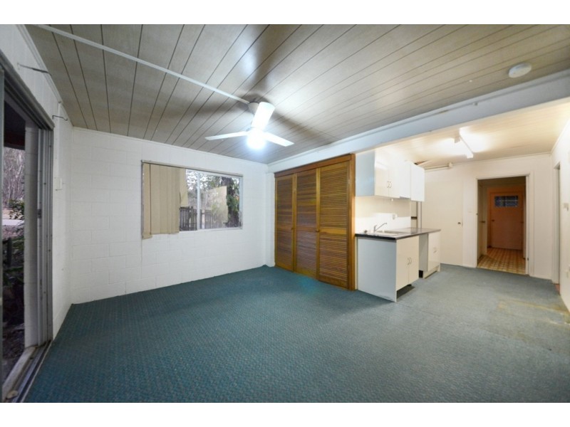 16 Iluka Street, Cannonvale QLD 4802