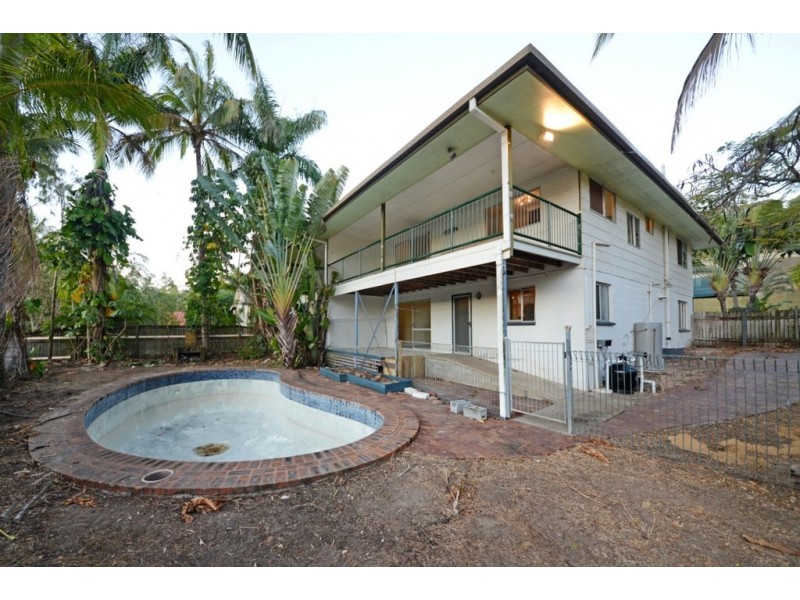16 Iluka Street, Cannonvale QLD 4802