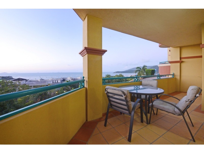 8/10 Golden Orchid Drive, Airlie Beach QLD 4802