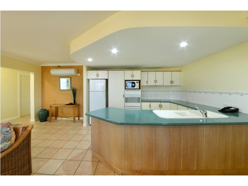 8/10 Golden Orchid Drive, Airlie Beach QLD 4802