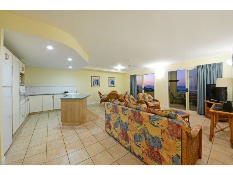 8/10 Golden Orchid Drive, Airlie Beach QLD 4802