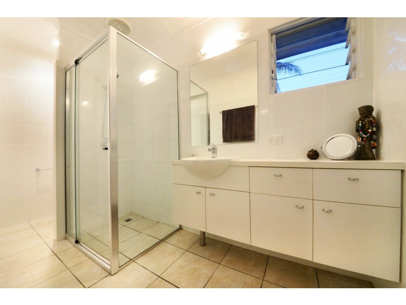 6 Shutehaven Close, Shute Harbour QLD 4802