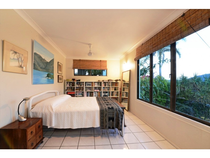 6 Shutehaven Close, Shute Harbour QLD 4802