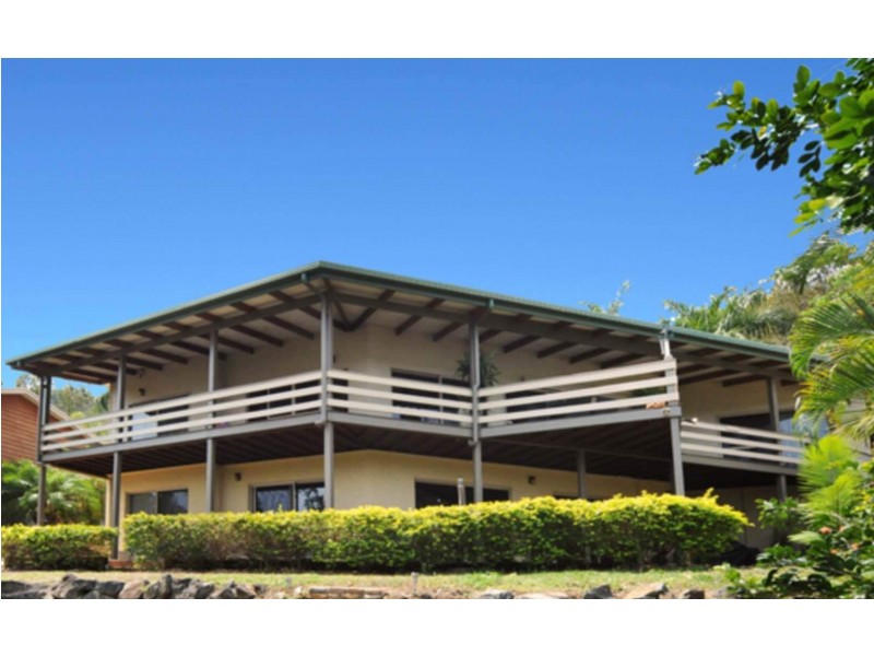 7 Country Road, Cannonvale QLD 4802