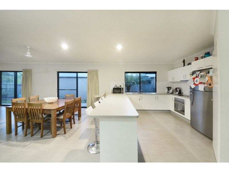 88 Abell Road, Cannonvale QLD 4802