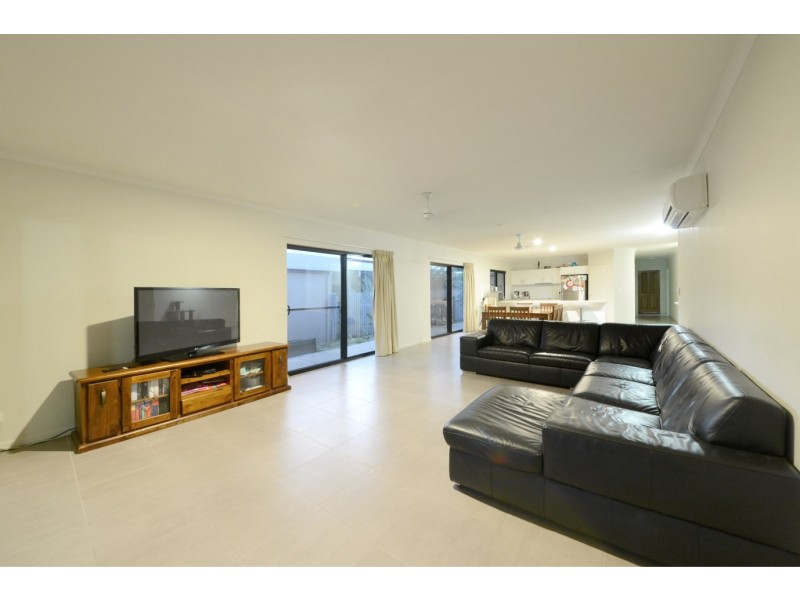 88 Abell Road, Cannonvale QLD 4802