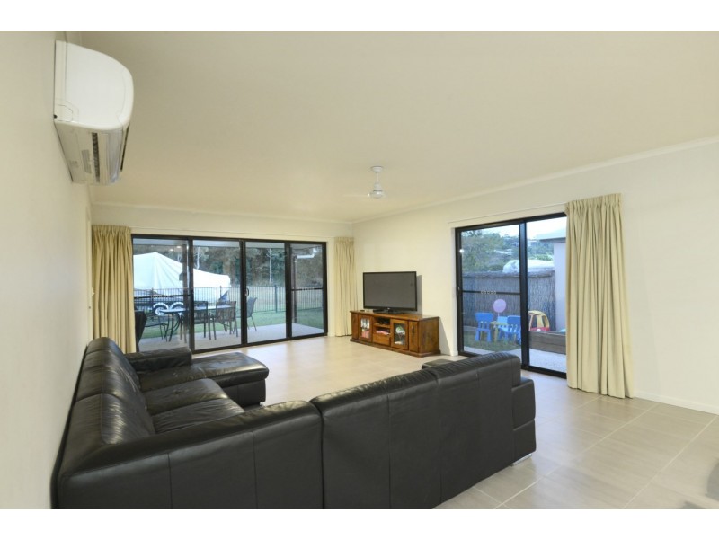 88 Abell Road, Cannonvale QLD 4802