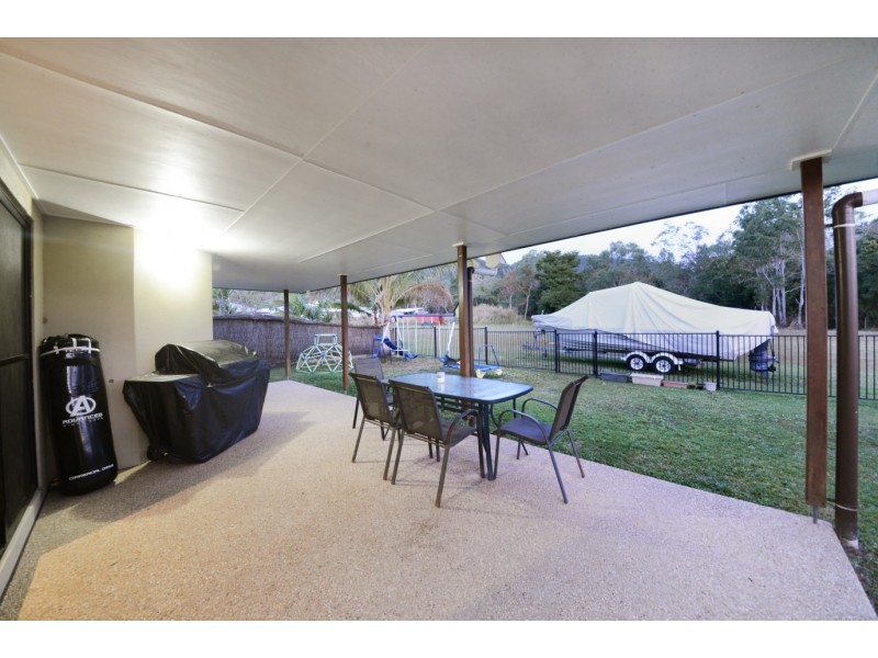 88 Abell Road, Cannonvale QLD 4802