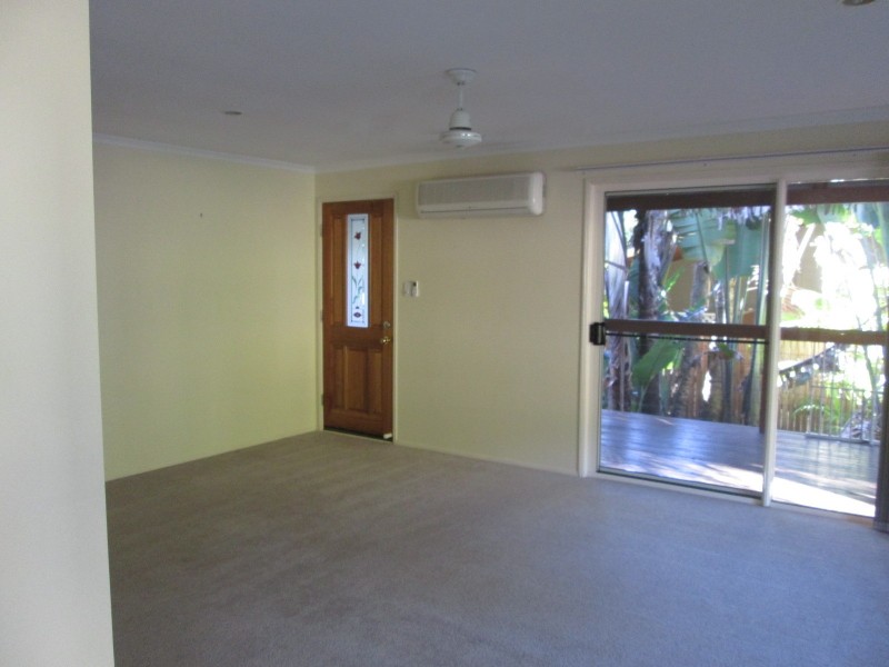 14 Iluka Street, Cannonvale QLD 4802
