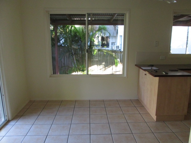 14 Iluka Street, Cannonvale QLD 4802