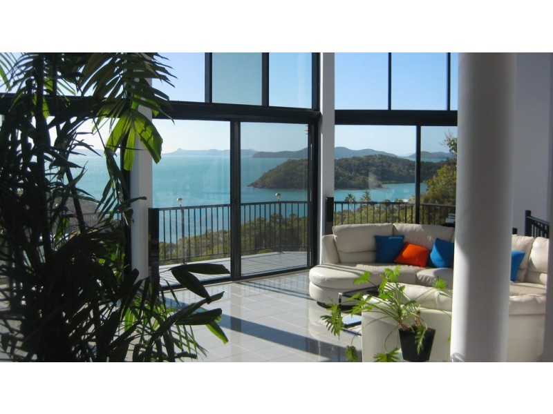 6 Neerim Crescent, Shute Harbour QLD 4802