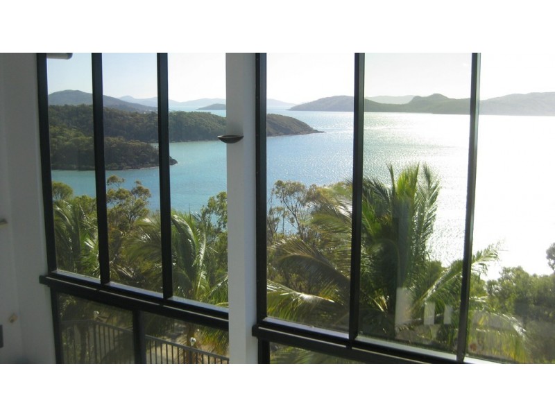 6 Neerim Crescent, Shute Harbour QLD 4802