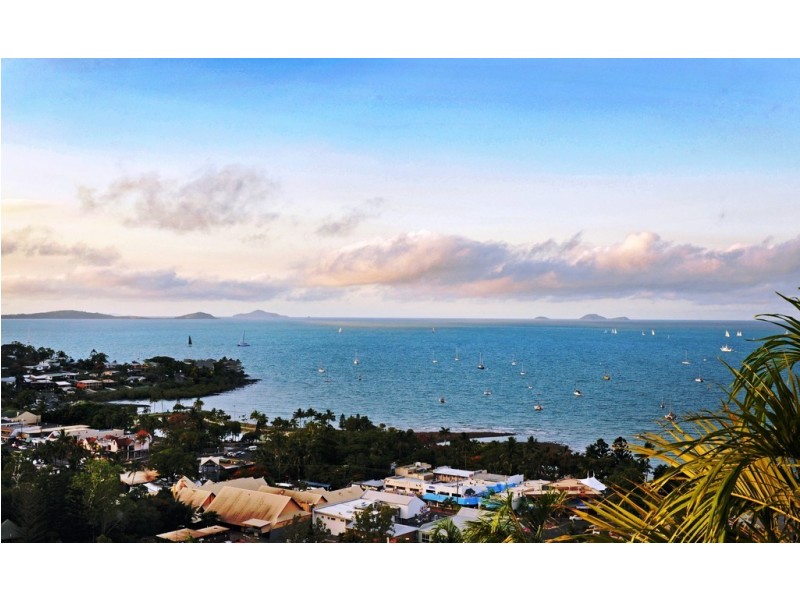 18/10 Golden Orchid Drive, Airlie Beach QLD 4802