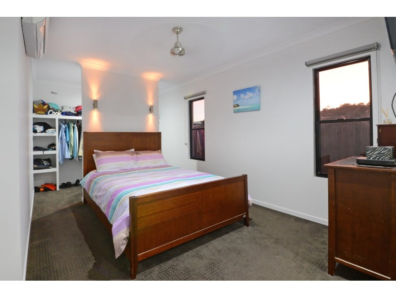 22 Twin Creek Court, Cannonvale QLD 4802