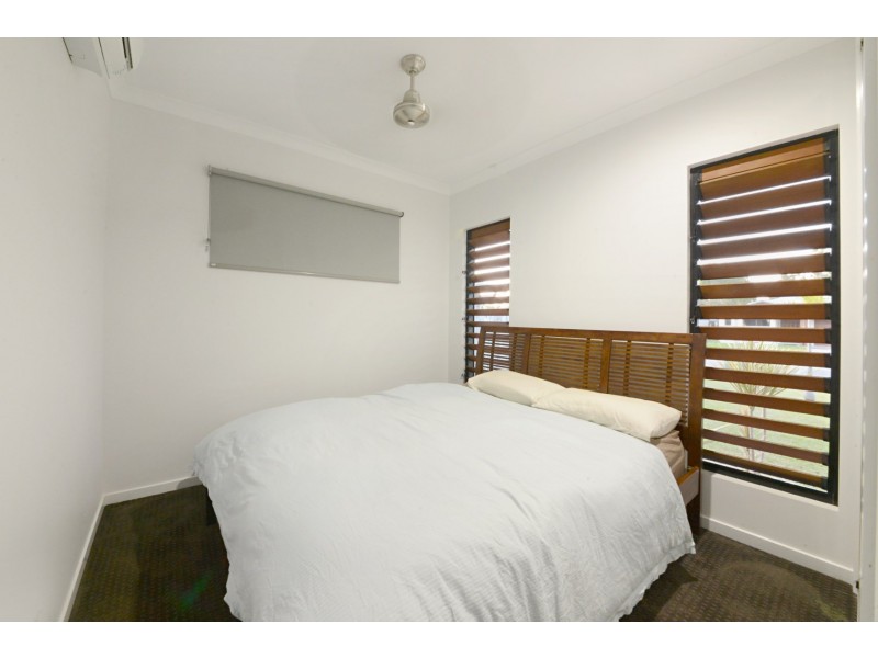 22 Twin Creek Court, Cannonvale QLD 4802