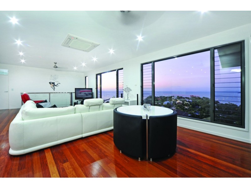 15 Kara Crescent, Airlie Beach QLD 4802