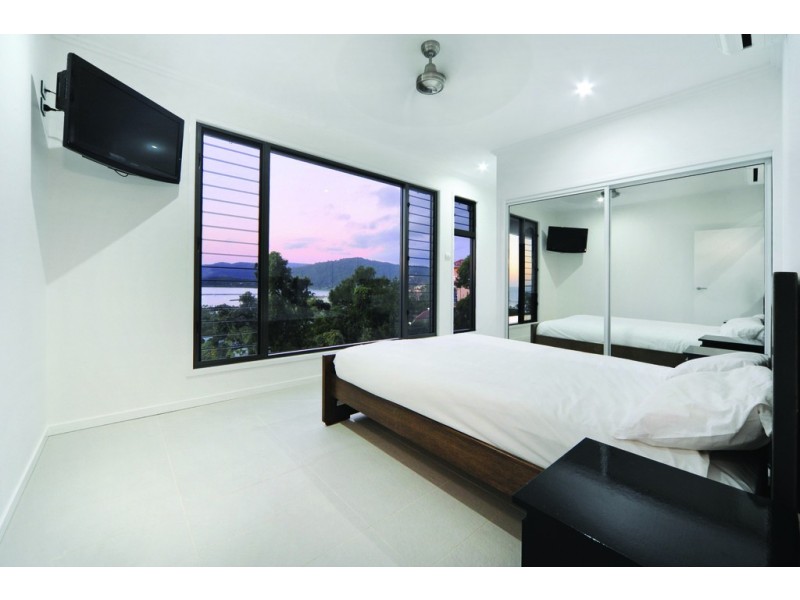 15 Kara Crescent, Airlie Beach QLD 4802
