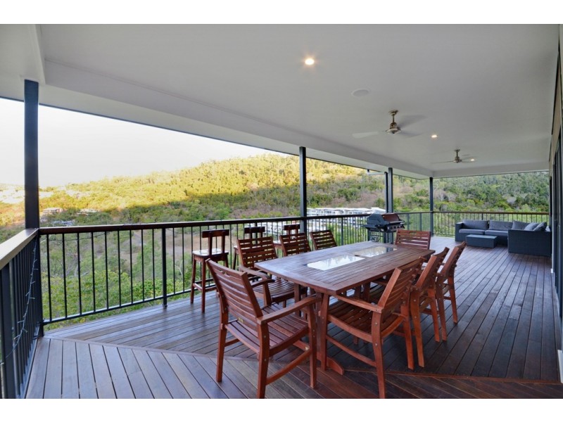 2 Laguna Court, Airlie Beach QLD 4802
