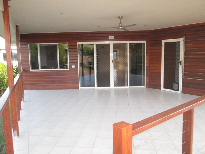 9/14 Hamilton Avenue, Cannonvale QLD 4802