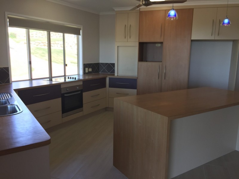 9/14 Hamilton Avenue, Cannonvale QLD 4802