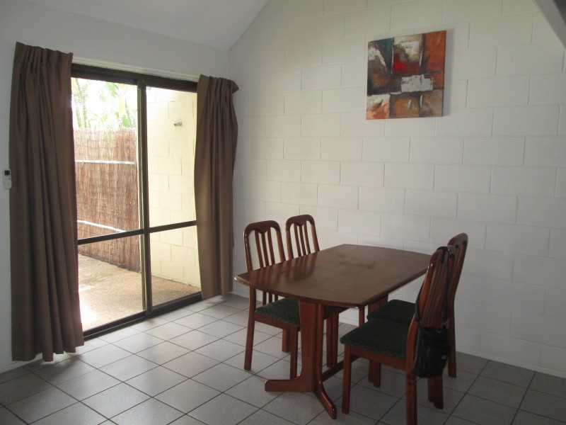 2/4 Border Drive, Cannonvale QLD 4802